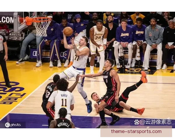 湖人核心复出助球队连胜 NBA季后赛争夺战白热化