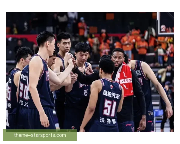 国内篮球联赛激战正酣年轻新星崭露头角引发球迷热议